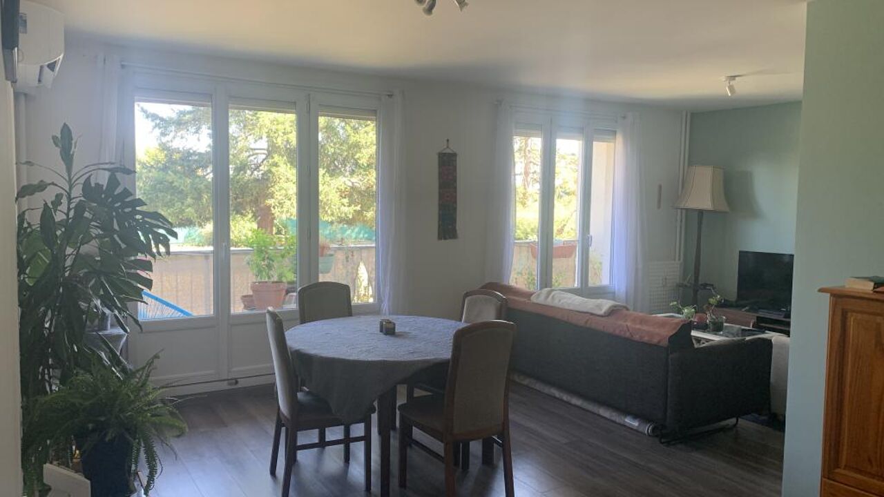 appartement 3 pièces 74 m2 à louer à Décines-Charpieu (69150)