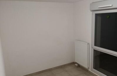 location appartement 475 € CC /mois à proximité de Tourrettes-sur-Loup (06140)