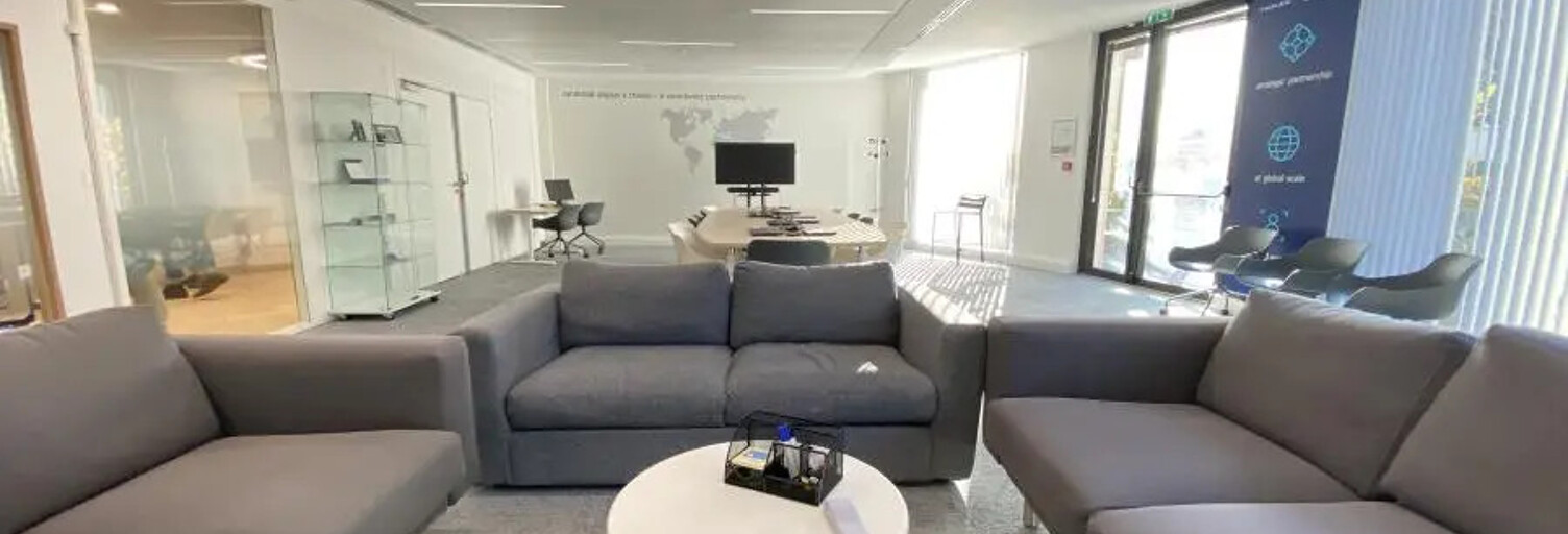 Bureau  4090 m² à louer à Issy-les-Moulineaux (92130)