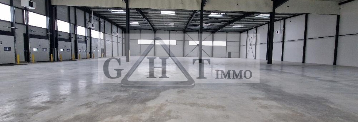 Local industriel  3554 m² à louer à La Courneuve (93120)