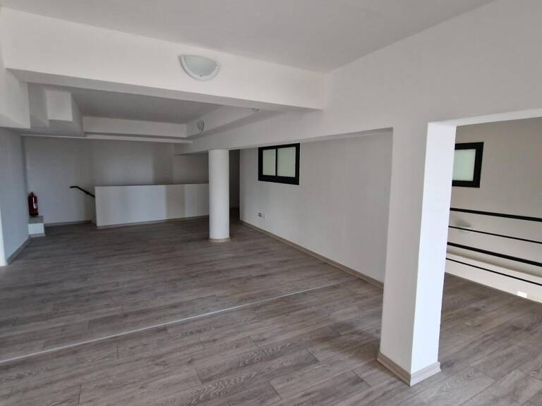 BUREAUX 380 M² A VENDRE / LA POSSESSION — photo 1