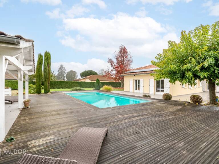 Maison 8 pièces  à vendre 190 m² — photo 1