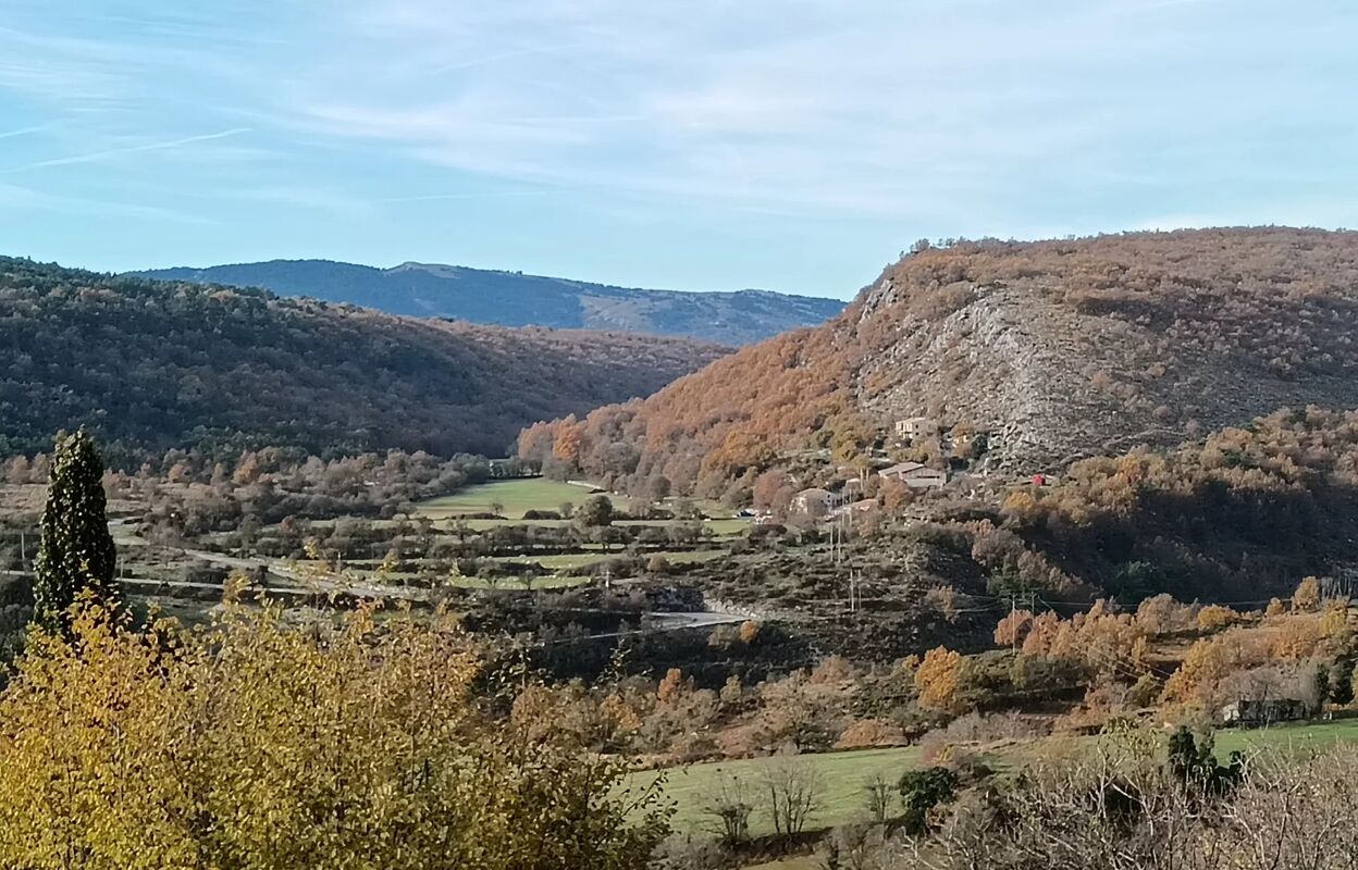 terrain  pièces 740 m2 à vendre à Coursegoules (06140)