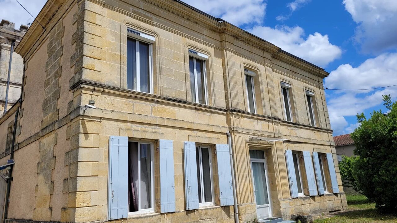 maison 18 pièces 470 m2 à vendre à Saint-Christoly-de-Blaye (33920)