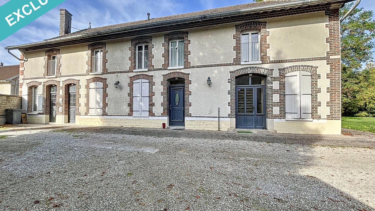 immeuble  pièces 850 m2 à vendre à Mailly-le-Camp (10230)