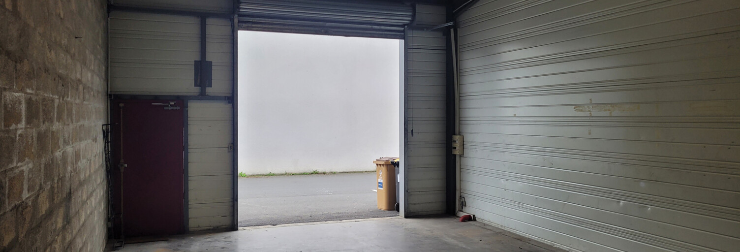 Commerce  72 m² à louer à Izon (33450)