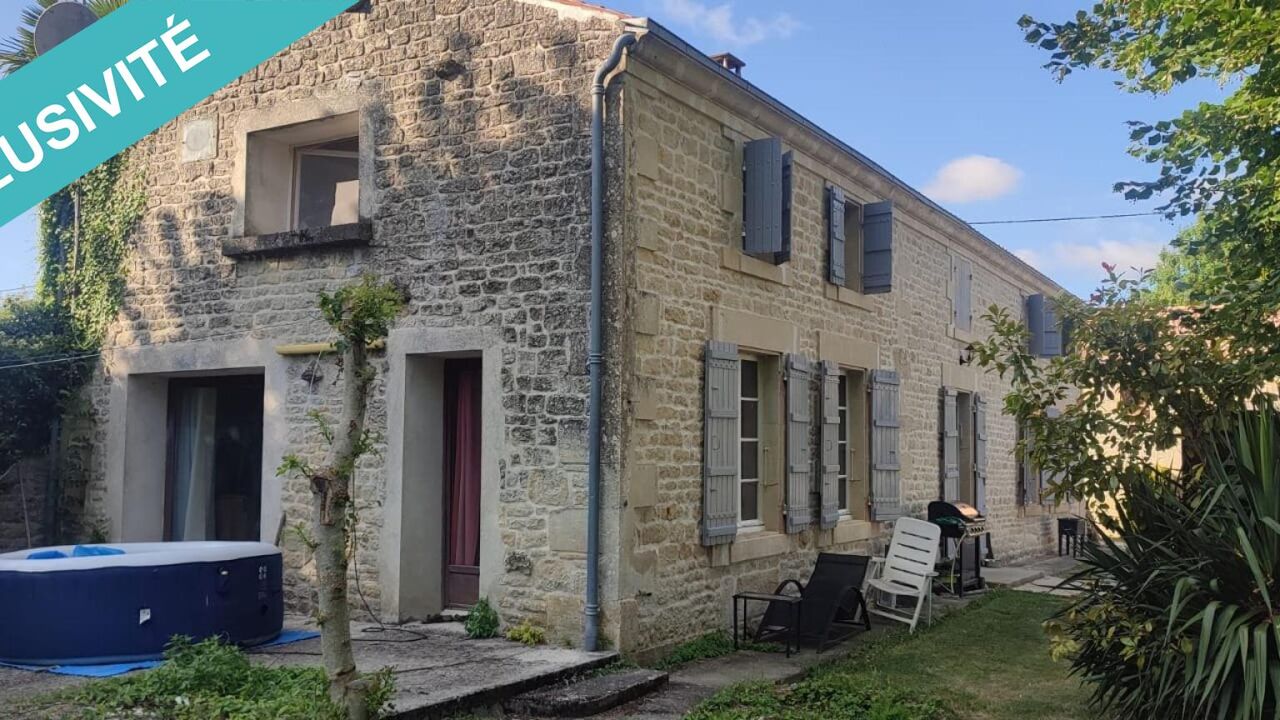 maison 6 pièces 173 m2 à vendre à Saint-Georges-de-Longuepierre (17470)