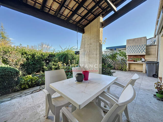 Villa 4 pièces de 92m2 habitables avec garage sur 351m2 de j — photo du bien