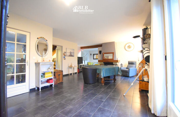 MAISON 5 CHAMBRES + DOUBLE GARAGE - COIGNIERES — photo 3