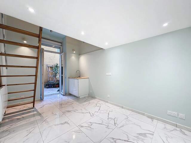 LOCAL COMMERCIAL - JOSEPH GARNIER — photo du bien