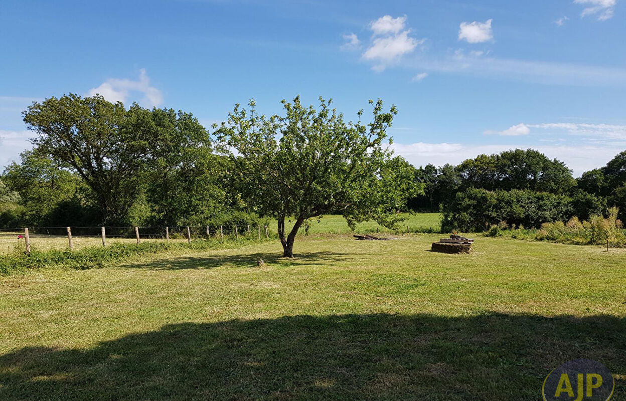 terrain  pièces 889 m2 à vendre à Saint-Hilaire-de-Chaléons (44680)