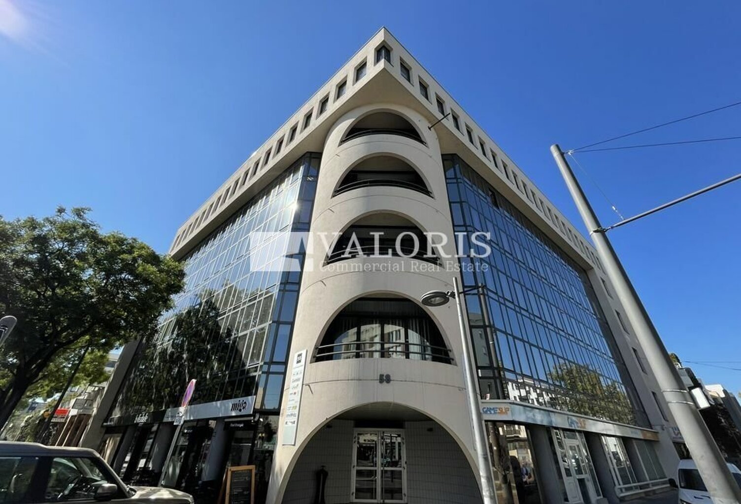 BUREAUX à LOUER — photo 1