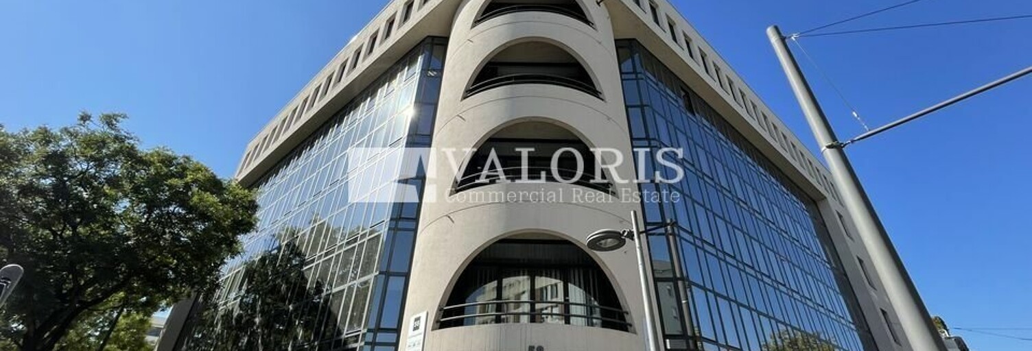Bureau  2130 m² à louer à Lyon 7 (69007)