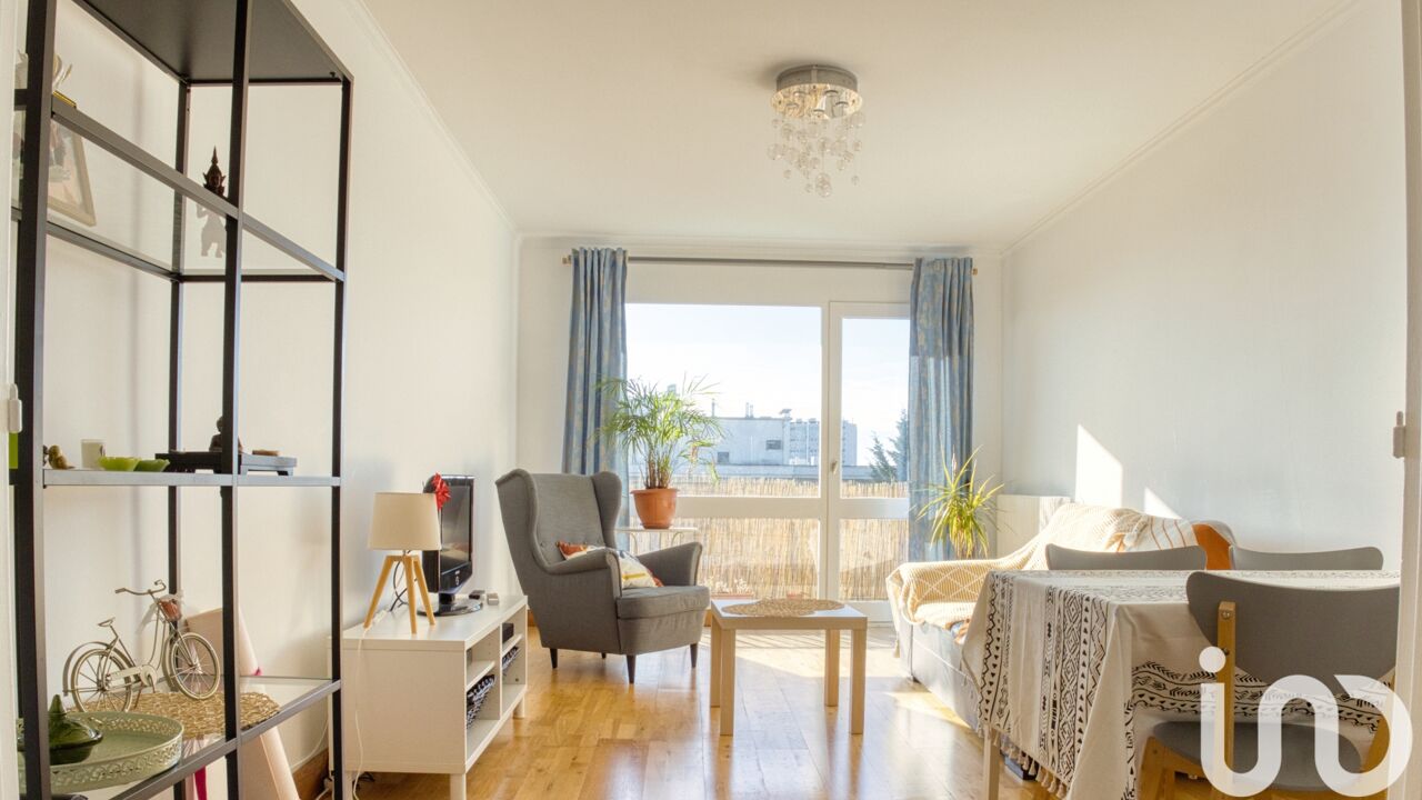 appartement 3 pièces 62 m2 à vendre à Bagnolet (93170)