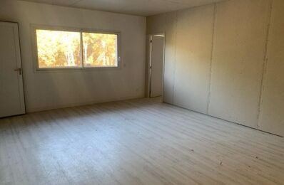 location bureau 488 € CC /mois à proximité de Soussans (33460)