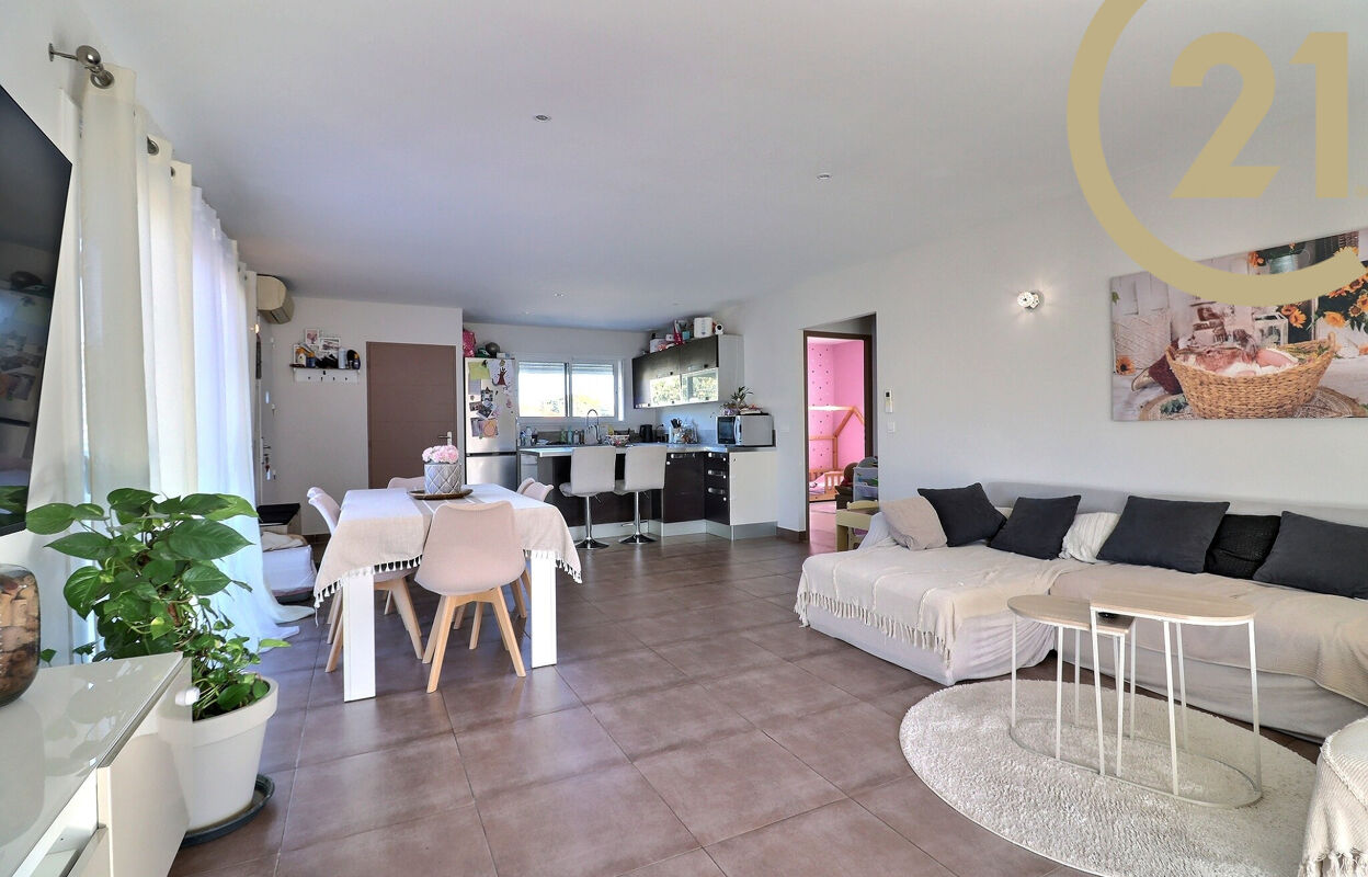 appartement 3 pièces 70 m2 à vendre à Fréjus (83600)