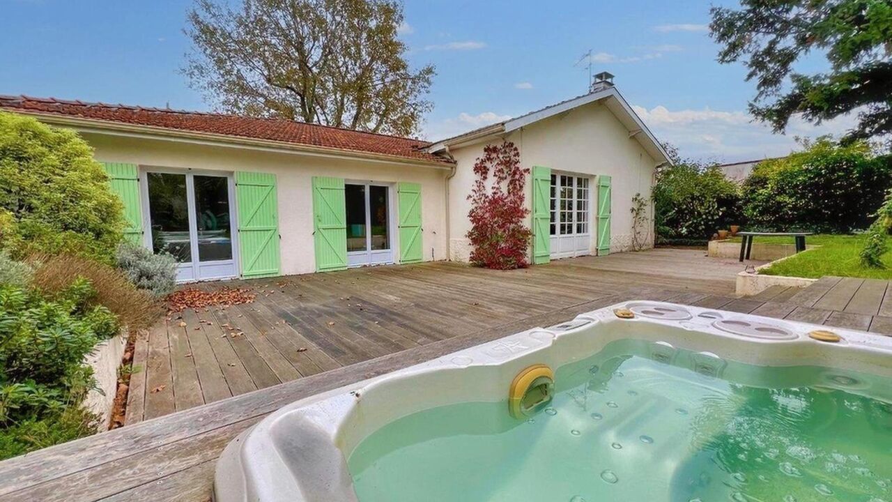 maison 8 pièces 189 m2 à vendre à Mérignac (33700)