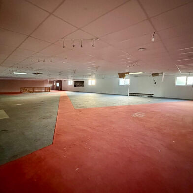 Commerce  193000 €