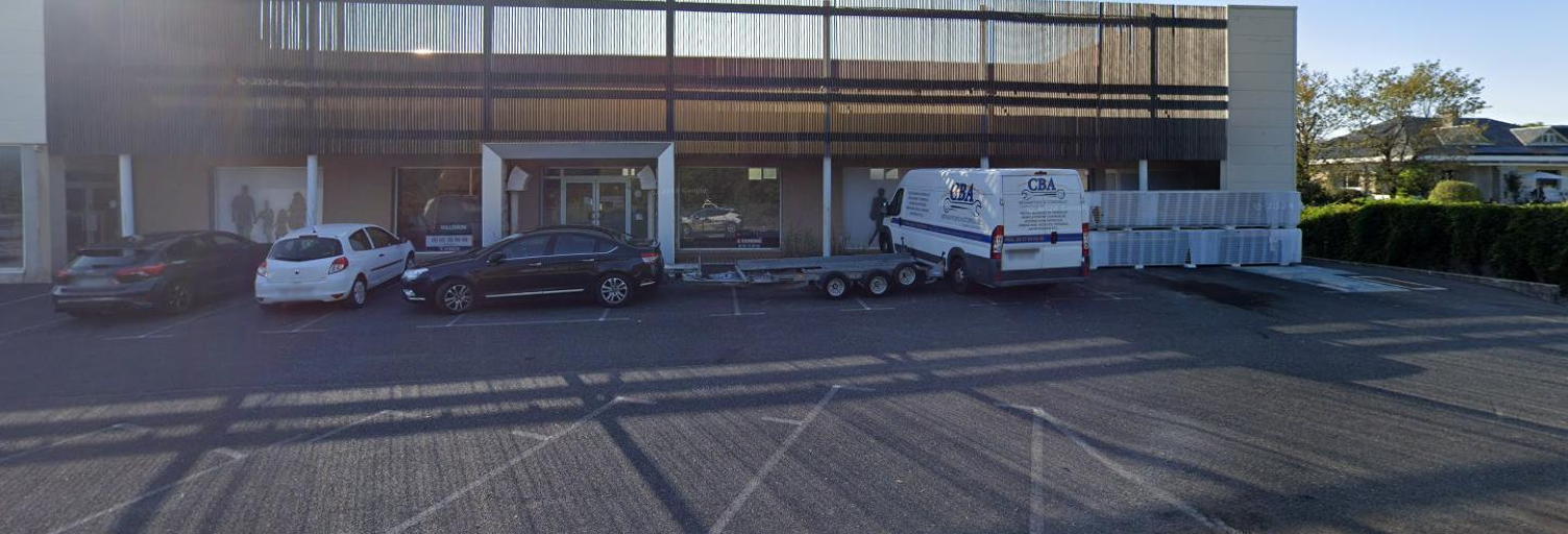 Commerce  1356 m² à vendre à Bozouls (12340)