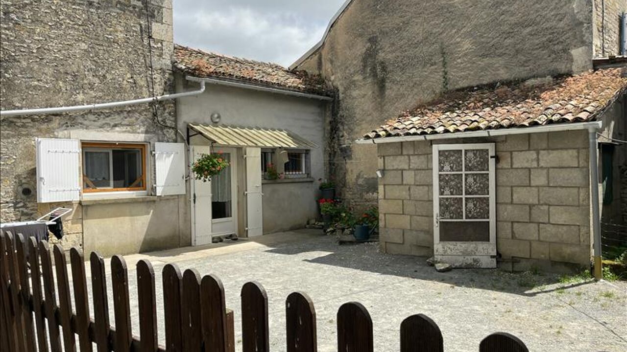 maison 3 pièces 85 m2 à vendre à Secondigné-sur-Belle (79170)