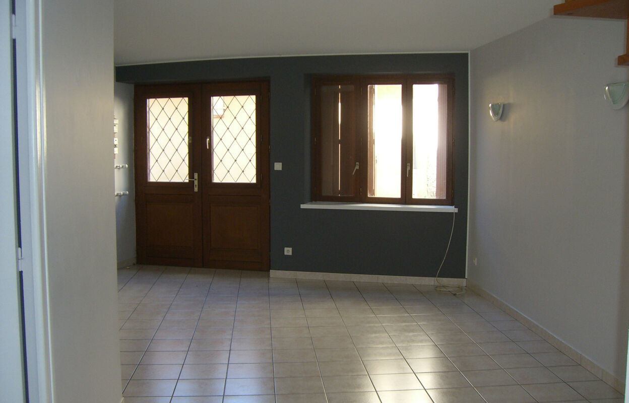 maison 3 pièces 71 m2 à louer à Yzeron (69510)