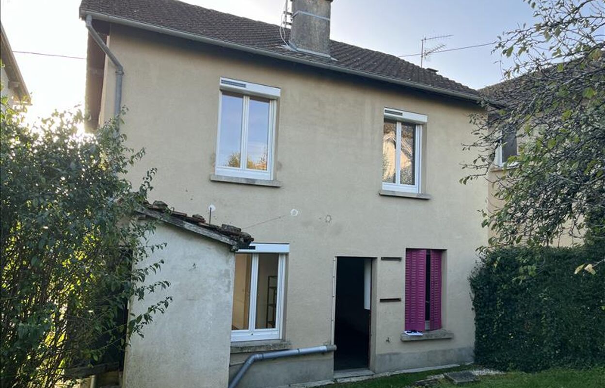 maison 4 pièces 69 m2 à vendre à Latronquière (46210)