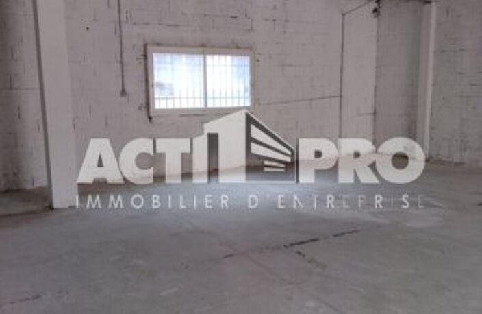 Entrepot à vendre — photo 2