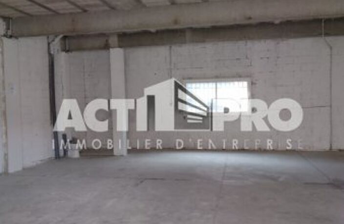 Entrepot à vendre — photo 3