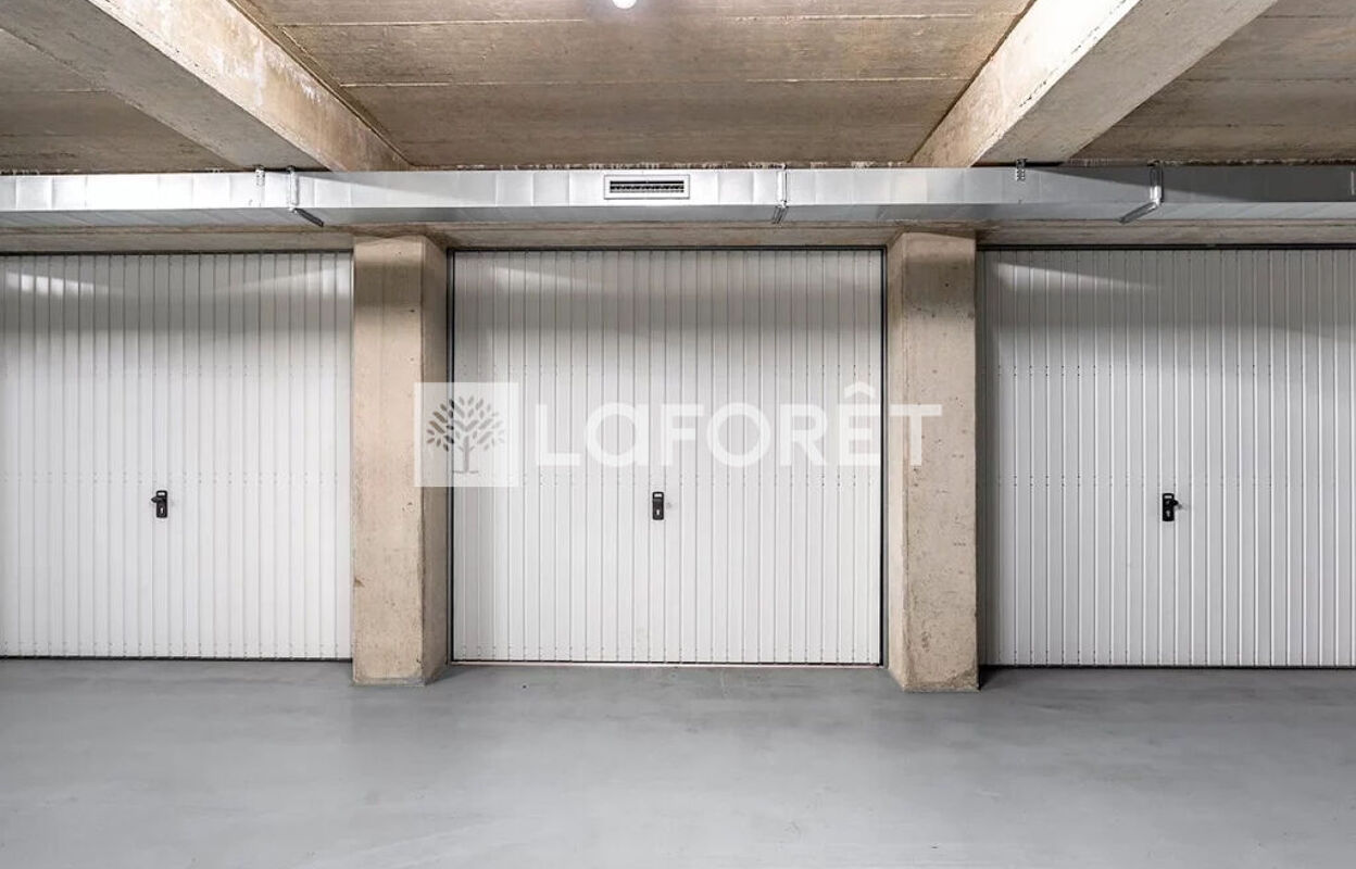 garage  pièces 13 m2 à vendre à Marseille 14 (13014)