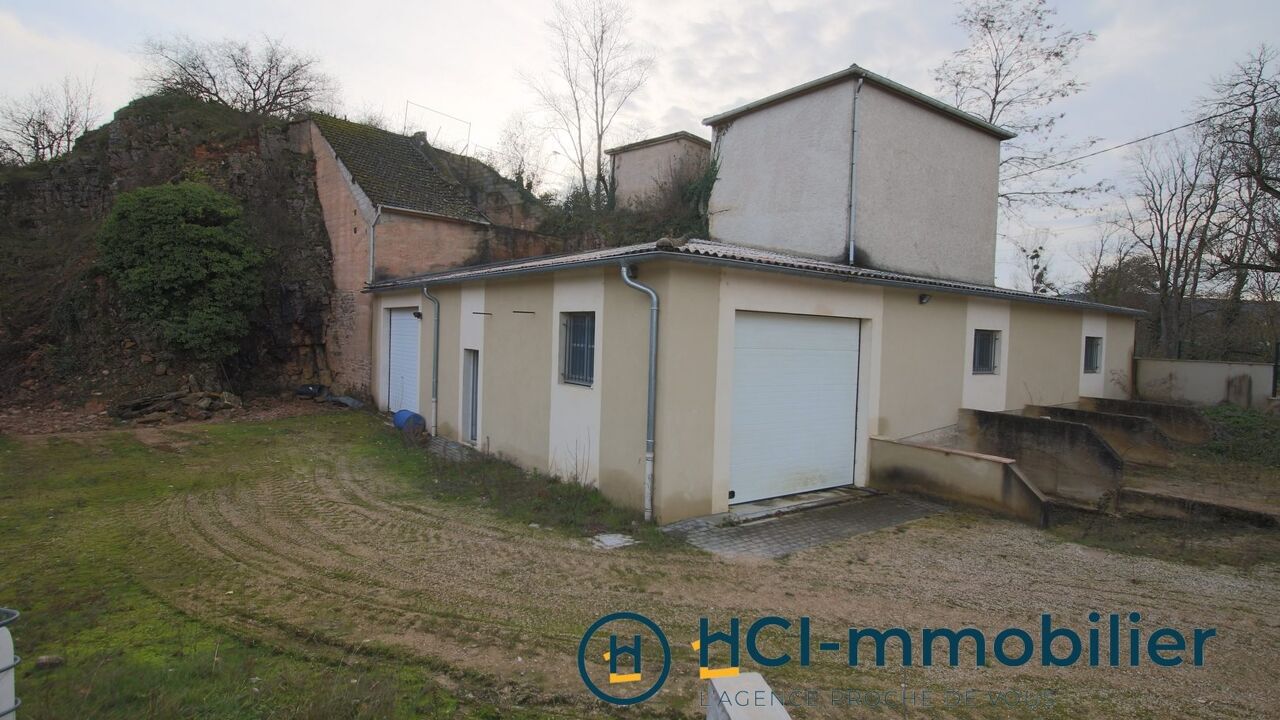 local industriel  pièces 230 m2 à vendre à Saint-Martin-sous-Montaigu (71640)