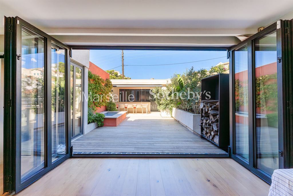 Villa / Maison 5 pièces  à vendre Marseille 7eme 13007
