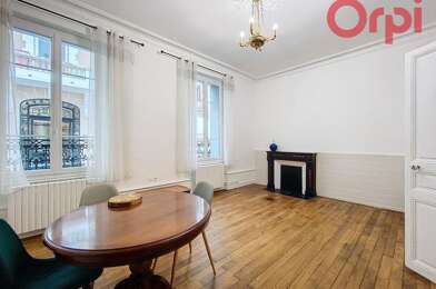 Appartement 2 pièces 740 €