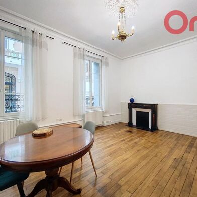 Appartement 2 pièces 740 €