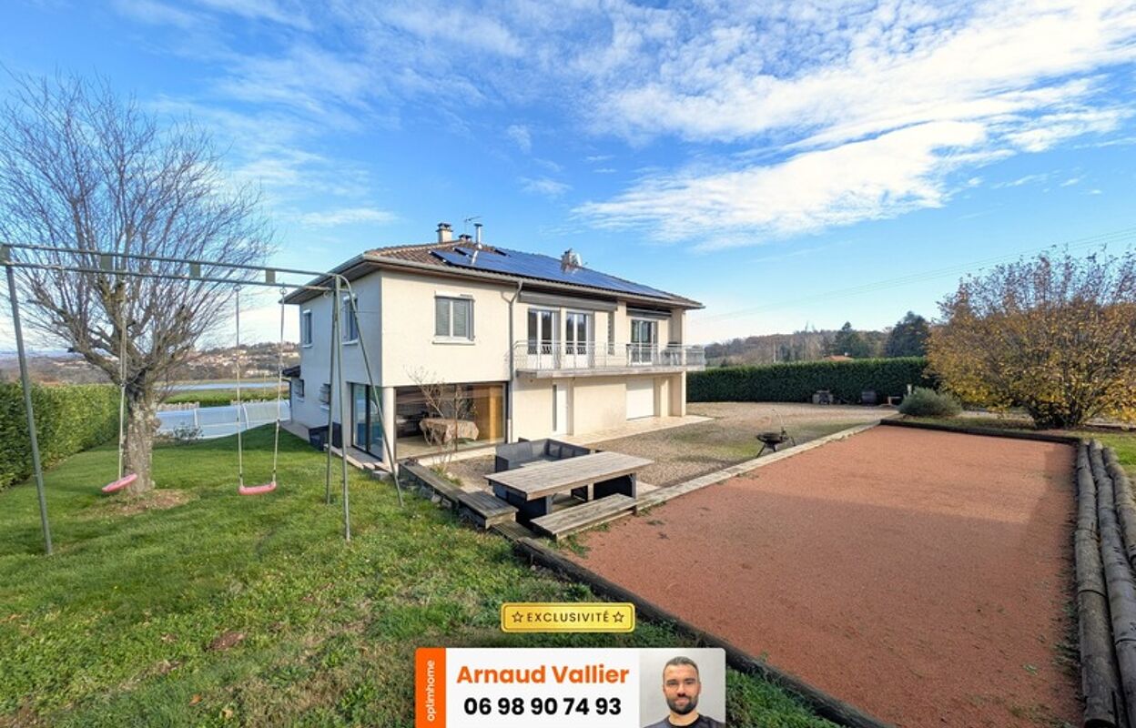 maison 9 pièces 174 m2 à vendre à Perreux (42120)