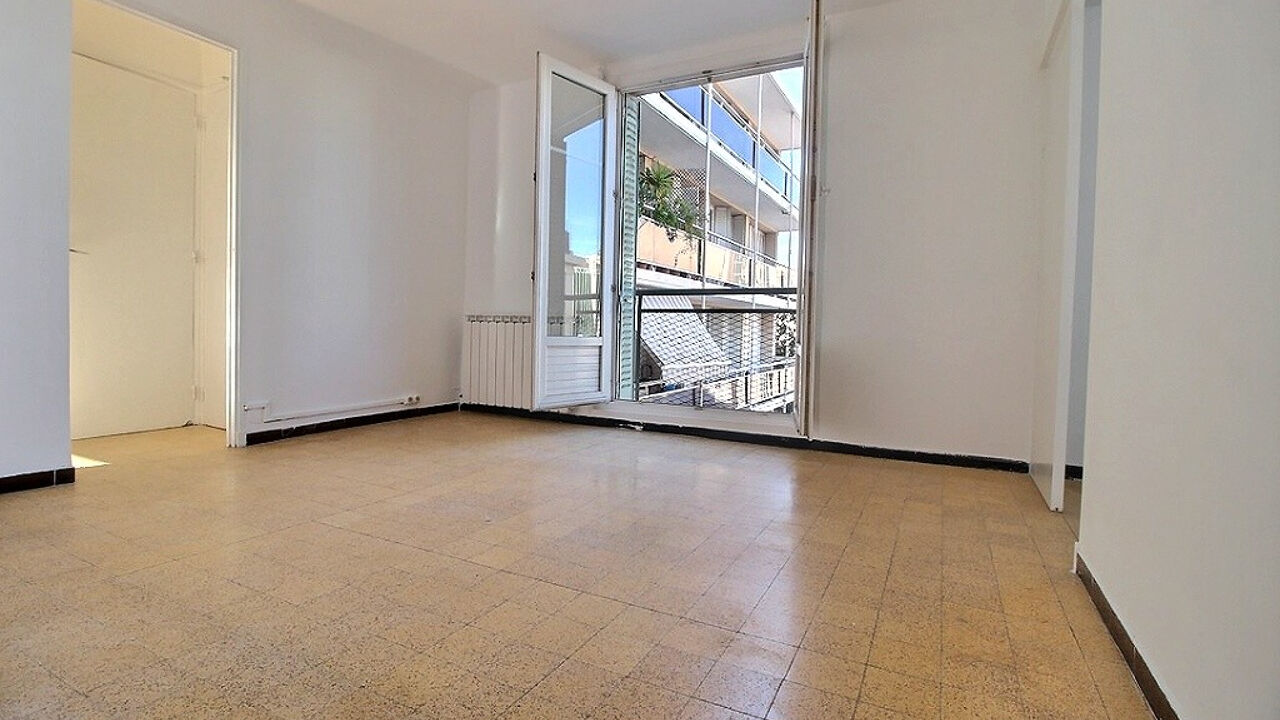 appartement 5 pièces 71 m2 à vendre à Marseille 8 (13008)