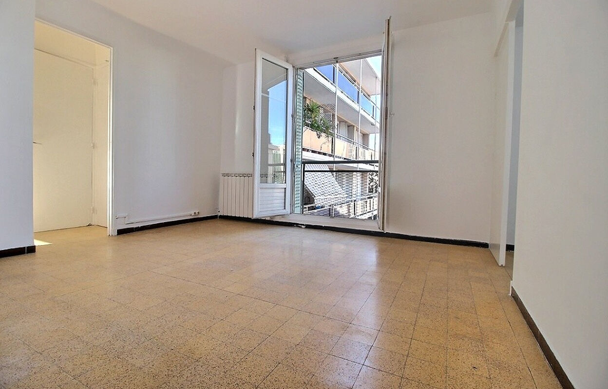 appartement 5 pièces 71 m2 à vendre à Marseille 8 (13008)