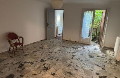 location maison 890 € CC /mois à proximité de Avignon (84000)