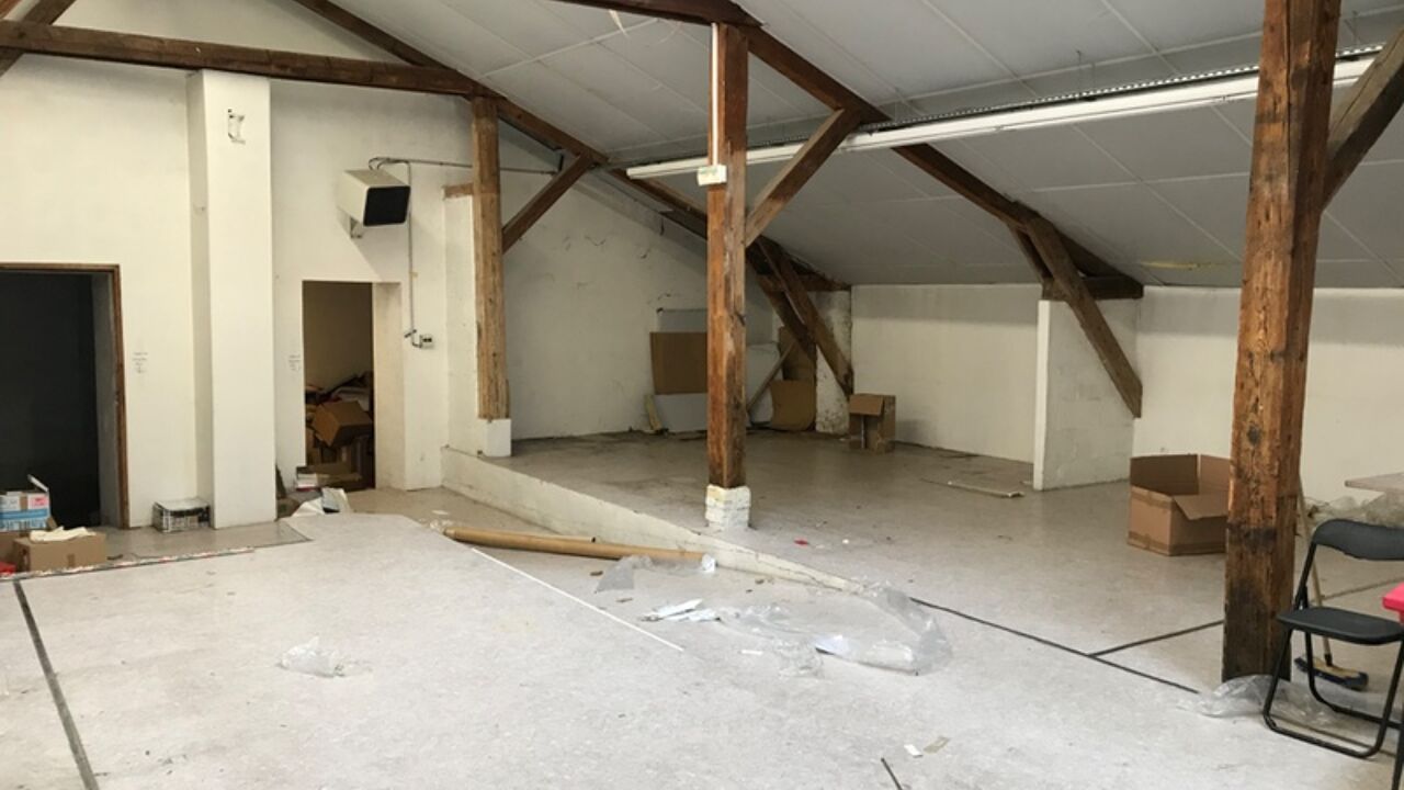 bureau 6 pièces 300 m2 à vendre à Tarbes (65000)