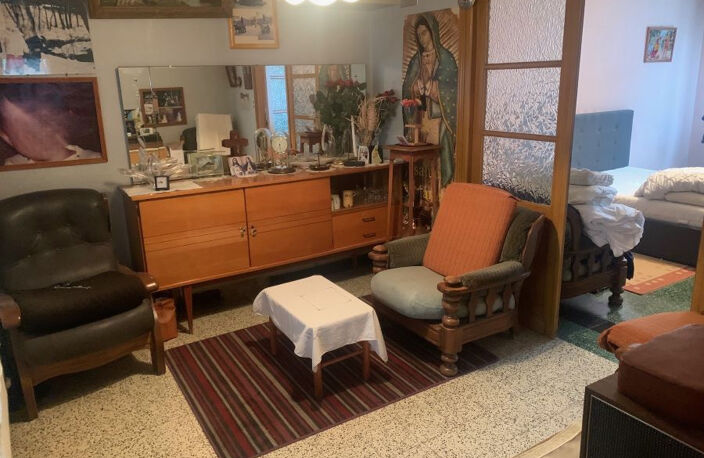 Maison semi individuelle à rénover avec garage, bâtie sur un — photo 4