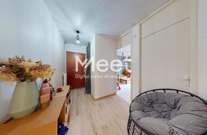 ELANCOURT - Spacieux appartement type F2 en centre ville, avec balcon — photo 4