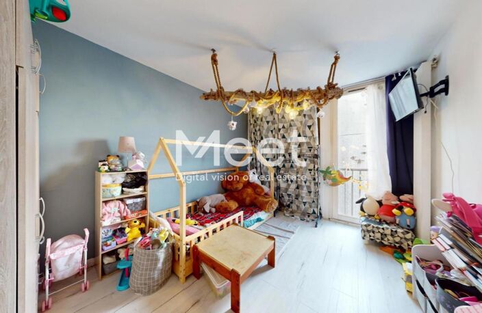 ELANCOURT - Spacieux appartement type F2 en centre ville, avec balcon — photo 5