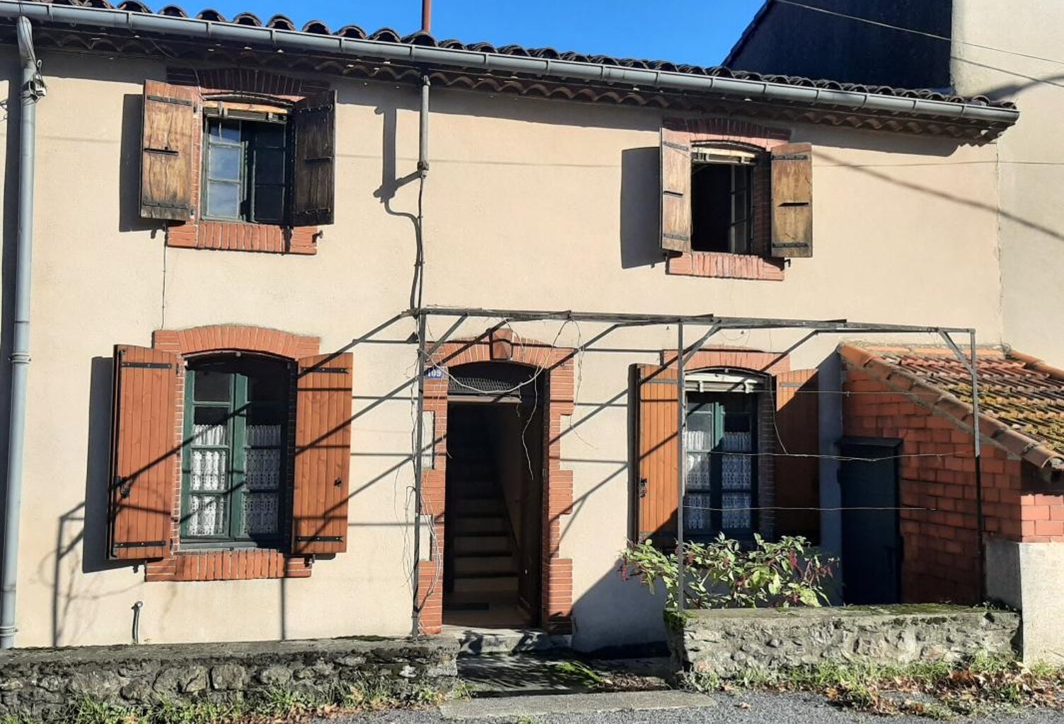 SAINT-AMANS-SOULT MAISON AVEC JARDIN ET GARAGE — photo 1