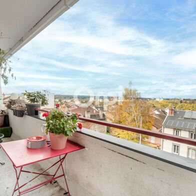 Appartement 6 pièces 106 m²