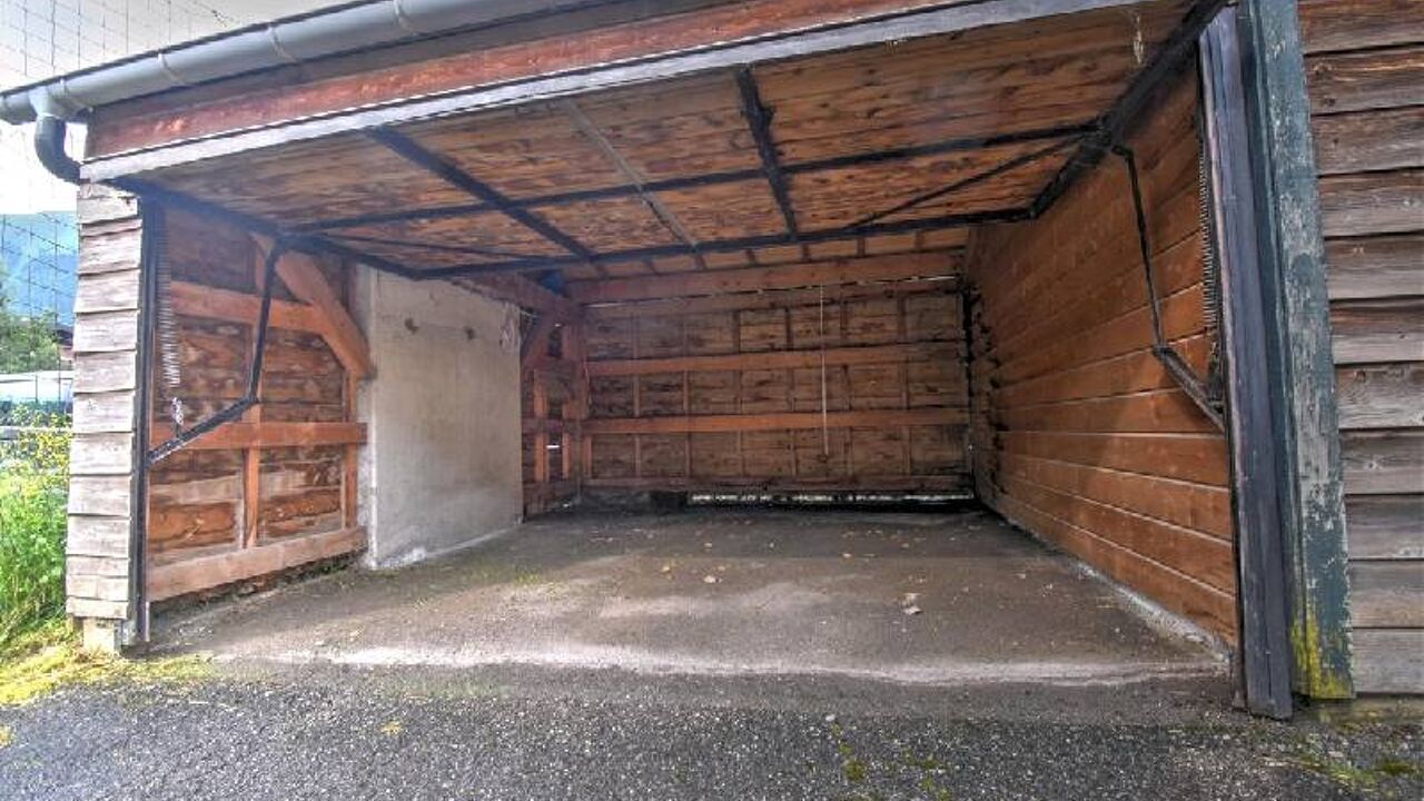 garage  pièces  m2 à louer à Morzine (74110)