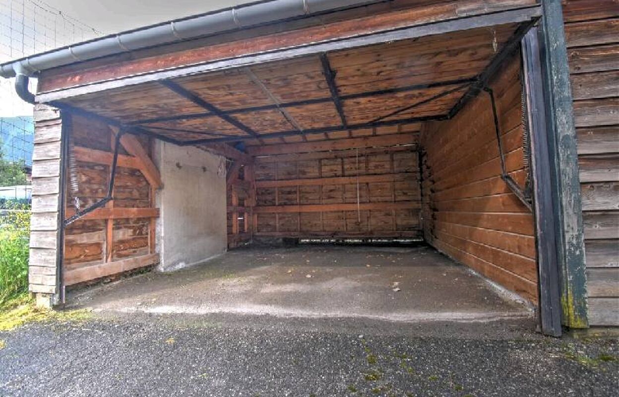 garage  pièces  m2 à louer à Morzine (74110)