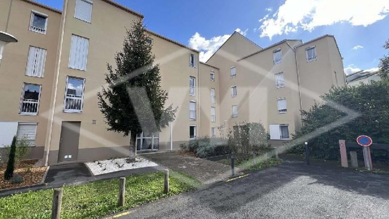 appartement 3 pièces 64 m2 à vendre à Combs-la-Ville (77380)