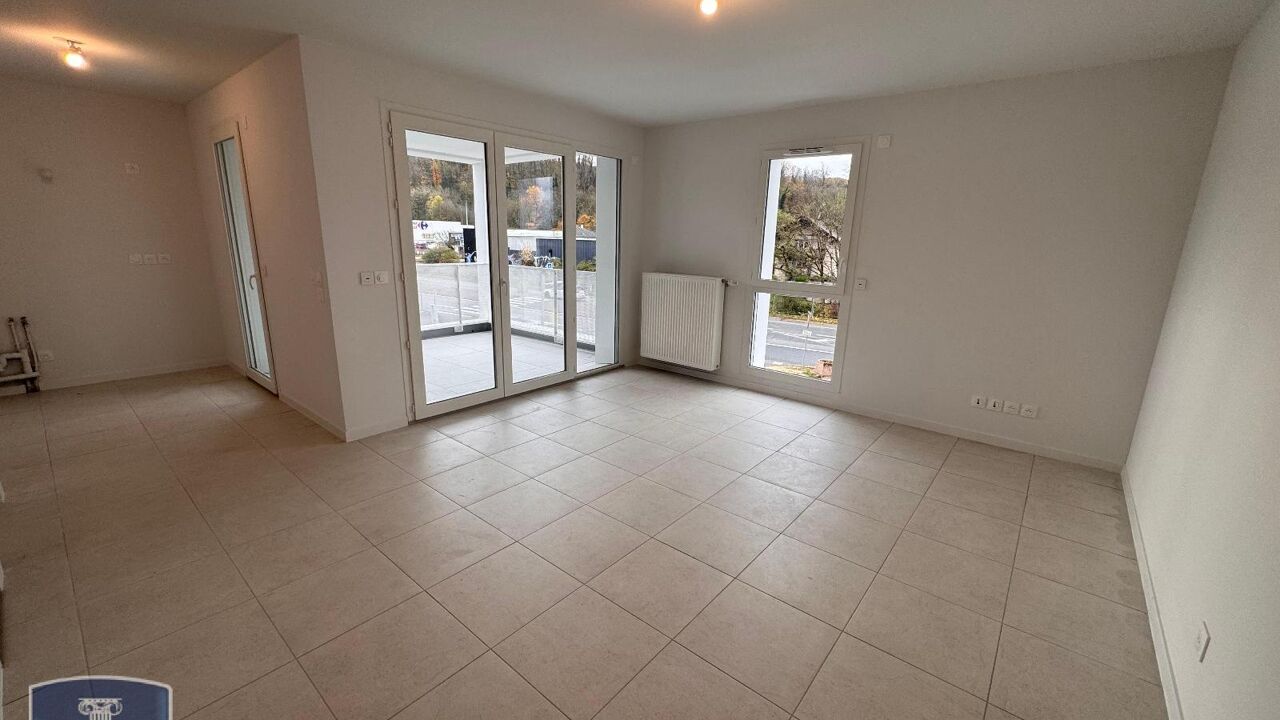 appartement 2 pièces 47 m2 à louer à Challes-les-Eaux (73190)