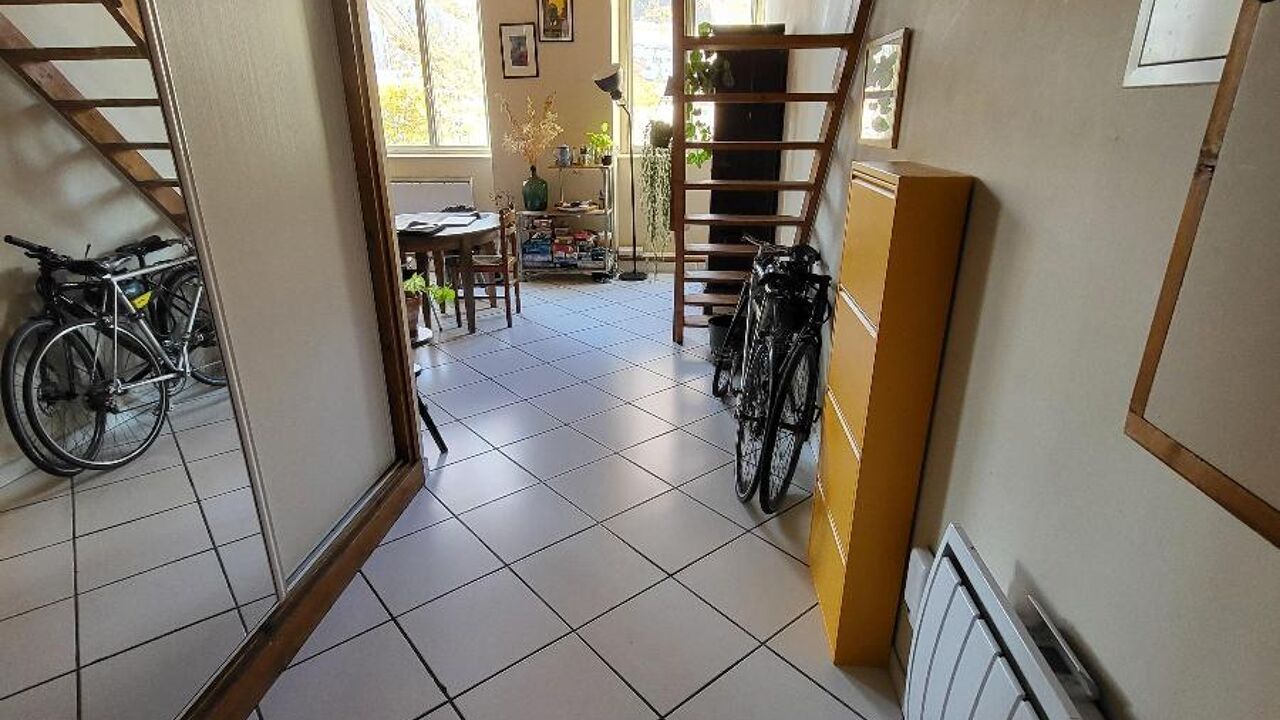 appartement 2 pièces 61 m2 à louer à Lyon 4 (69004)