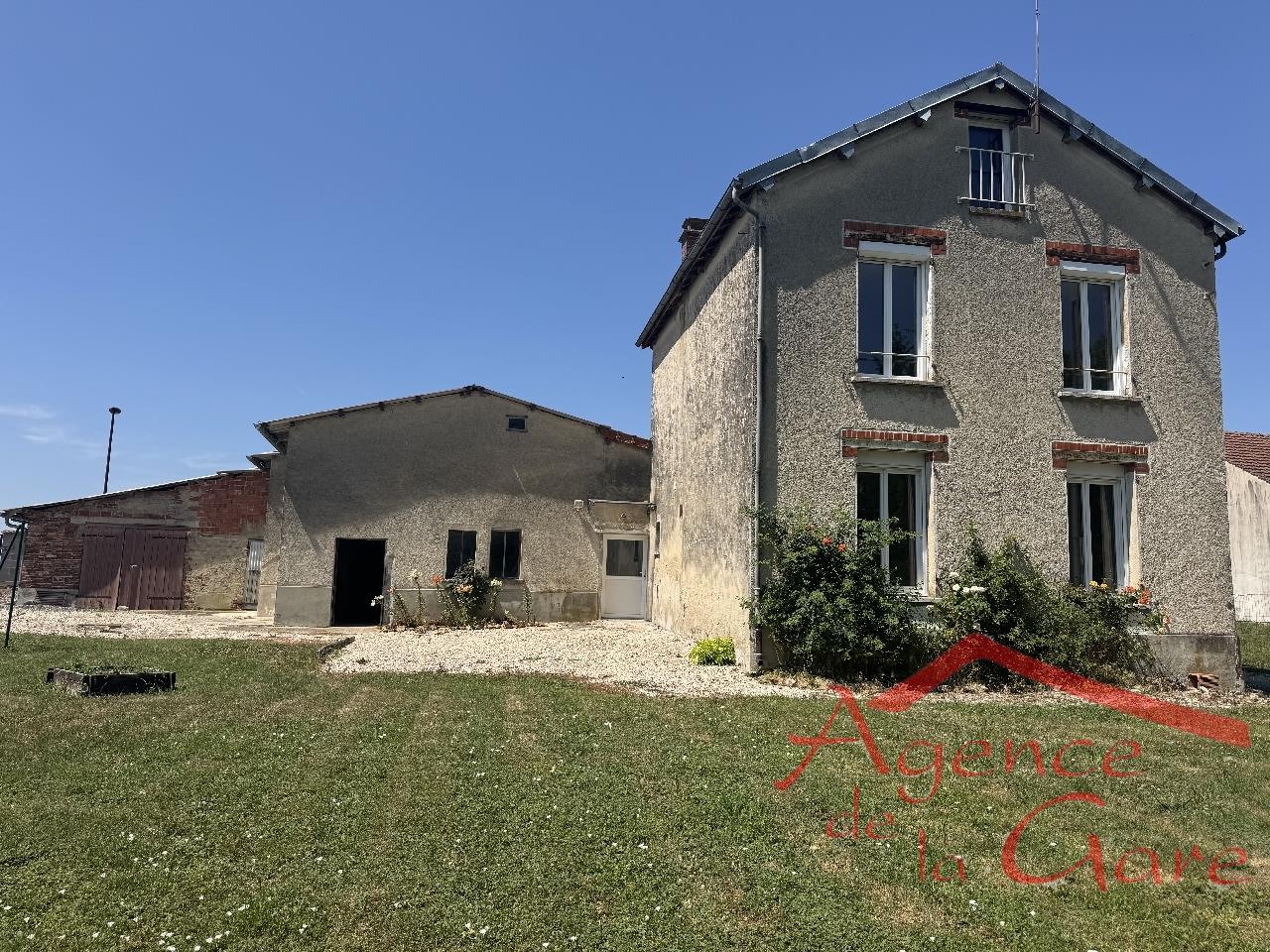 Maison de Village   T7 à vendre Fère-Champenoise 51230