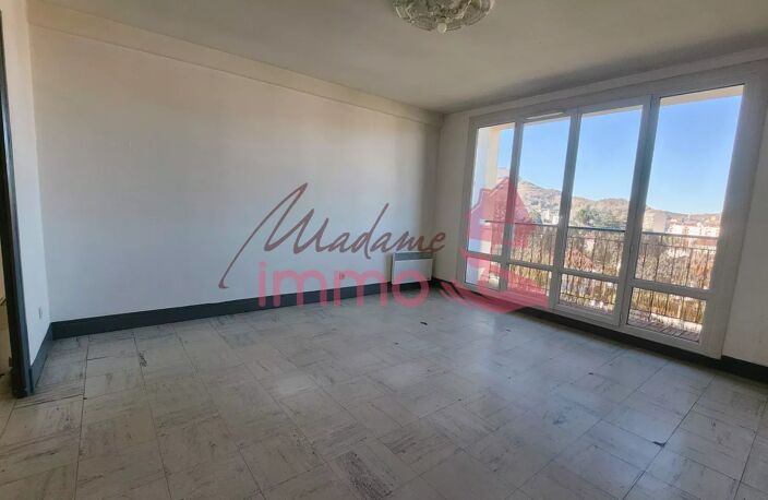 Appartement T5 82m² - Vue Ville et Montagnes — photo 2